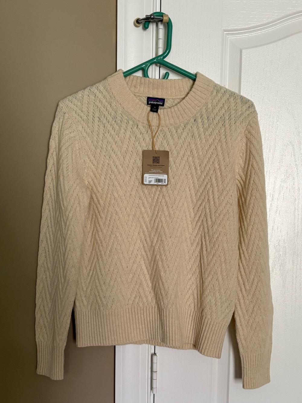 NWT Patagonia Women's Recycled Wool-Blend Crewneck Sweater. Size XS. - Picture 4 of 7